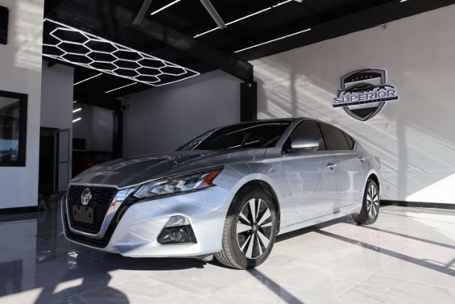 Nissan Altima SEDAN 4-DR