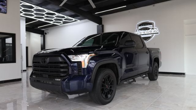 Toyota Tundra CREW CAB PICKUP 4-DR