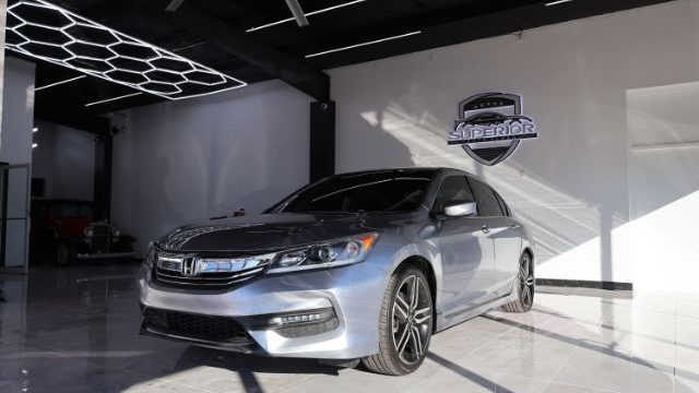 Honda Accord SEDAN 4-DR