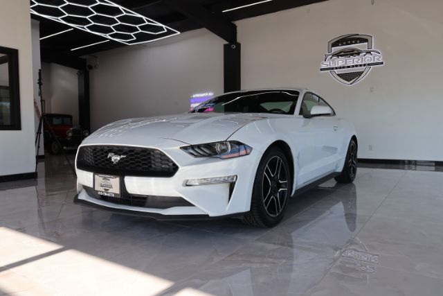Ford Mustang Coupe