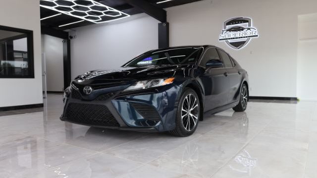 Toyota Camry Sedan