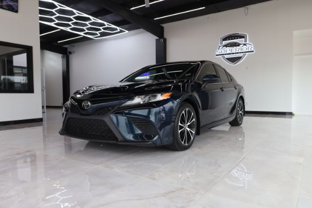 Toyota Camry Sedan